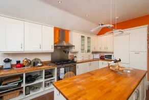 4BR Matlock Retreat | Central | Near Peak District - Image 4