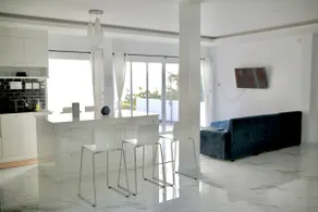 Family Cliff/Beach House in Chumphon - Image 3