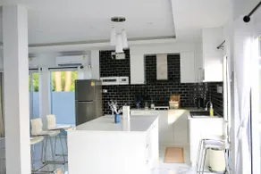 Family Cliff/Beach House in Chumphon - Image 5