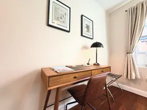 Stunning 1BR Apt. in Historic Row Home w/ Parking - Image 4