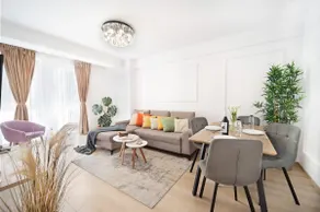 Modern Apartment with Free Private Parking in Timisoara - Image 2