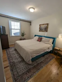 King Bed - Center of Historic District - Image 2