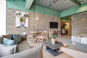 Sublime Full Apt | Rooftop+Gym+Biz Lounge - Image 2