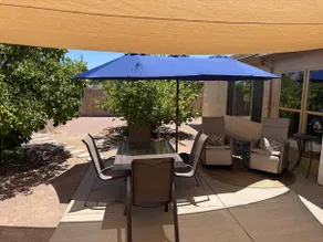 Spacious Beautiful Garden Hideaway w/Patio & Grill - Image 2
