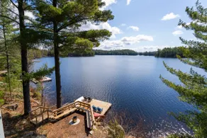 Muskoka Lakehouse w/ Sauna, Hot Tub & Waterfalls - Image 4