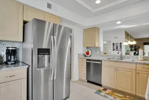 Lovely Living in Desert Falls | Country Club Life - Image 4