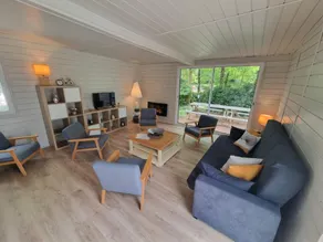 Les Chalets de SAUMUR, Piscine & Parc boisé, 100m du CadreNoir - Image 4