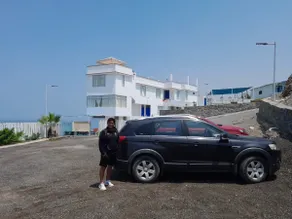 Oceanfront apartment, close to the megaport. - Image 2