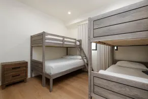 Luxury City 3BR 3BA + Mountain View With Balcony - Image 4