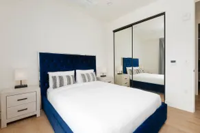 Luxury City 3BR 3BA + Mountain View With Balcony - Image 3