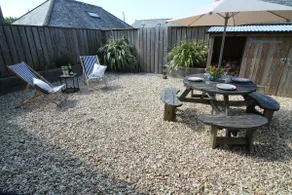 The Stable at Widemouth Bay - 2 bedroom cottage both rooms twin or king - Image 3