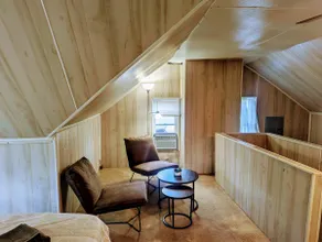 Wow Sparkling Attic Studio - Image 4