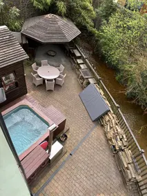 The hot tub by the waterfall - facilities included - Image 2