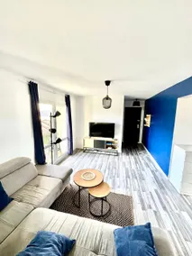 Ideal place for professionals or large families - Image 2