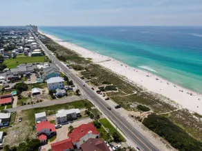3bd Sugar Beach Getaway | Beach Walking Distance - Image 4