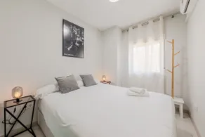 Plaza de España Apartment - Image 2