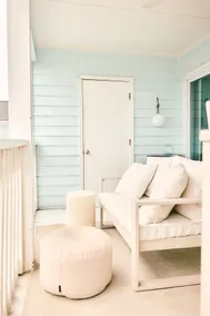 Stylish, Family-Friendly with Pool & Beach Access - Image 2