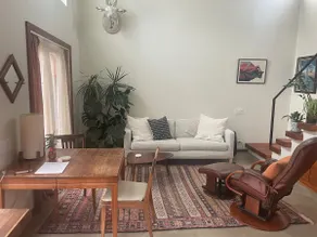 Garden Guesthouse with bedroom loft - Image 4