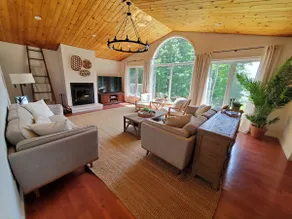 Upscale Lakehouse, Private Sauna, Great Views, Great Fishing! Pet-Friendly - Image 2