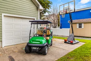Golf Cart~ Chef Kitchen~ Fire Pit~ Outdoor Shower! - Image 4