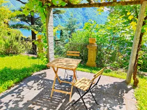 Lake view and shared garden, Lugano 5* - Image 4