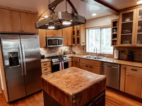 Mountain House near Mt Rainier & Ski Area - Image 4