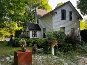 The Artist's House B&B: Relax, Explore Collingwood - Image 2