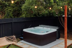 Hot Tub, Cowboy pool, Games, 2 miles to beach & 10 miles to Legoland - Image 4