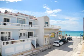 Beach Blue Villa - Image 2