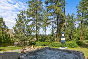 Family Friendly Winterland w/Hot Tub & Games - Image 3