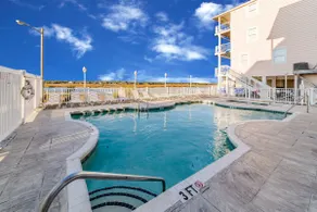 Salt Life - POOL/Spa/GAME ROOM/Views/BIKES/Steps to beach - Image 4
