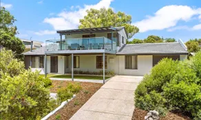 Leander Beach House Sleeps 13 dogs welcome and pool table - Image 2