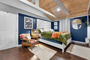 SEMO Redhawks Campus Home with Hot Tub - Image 2