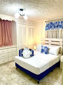 Steps 2 Beach - 5 Bedroom 3 Bathroom Villa - Image 2