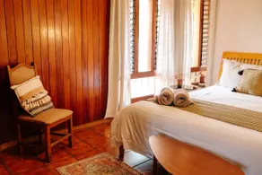 Bugambilia · Bright villa + parking | centrally located - Image 5