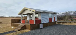 Golden Circle Lakeside Cabin with Private Hot Tub - Image 2