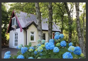 Cute cottage for short getaway - Image 2