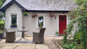 Cute cottage for short getaway - Image 3