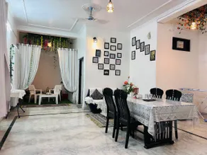 Private Floor in a Bungalow ! - Image 2