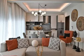 Luxurious and Cozy Apartment - Image 3