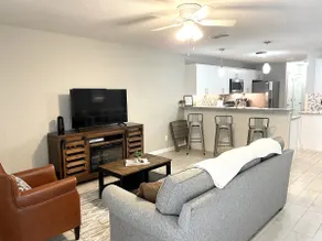 Premier Clermont Suite /Prime Downtown 103 - Image 5