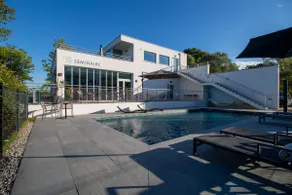 Apartment with Panoramic Terrace 120 m2 - Image 2