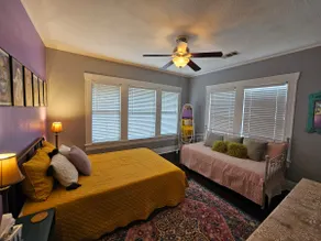 La Casita HTX, fenced in & pet friendly - Image 5