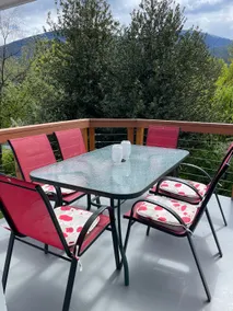 Sweet Creek Retreat - Image 3