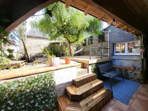 Cozy garden house, very central - Image 3