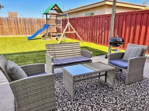 Fun Family Home w/Yard Minutes to Beach & Legoland - Image 3