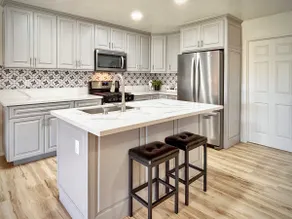 Fun Family Home w/Yard Minutes to Beach & Legoland - Image 4