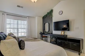 The Cozy Daydream Near PTI Sleeps 6 (Adult Max: 4) - Image 4