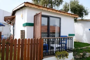 Maya Studio Bungalow House - Image 5