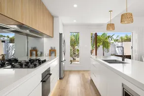 Coastal Home in Mooloolaba - Image 4